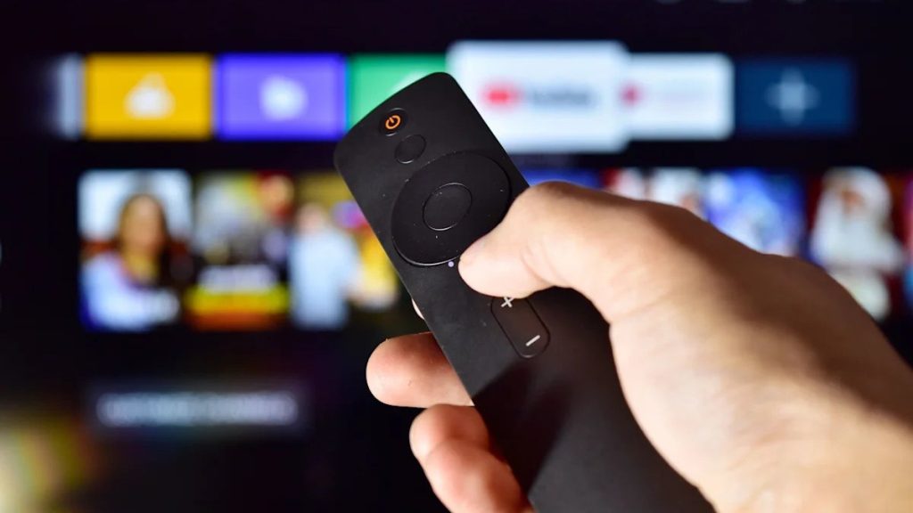 Smart TV con meno pubblicità: come alcuni utenti usano l’AI per semplificarle